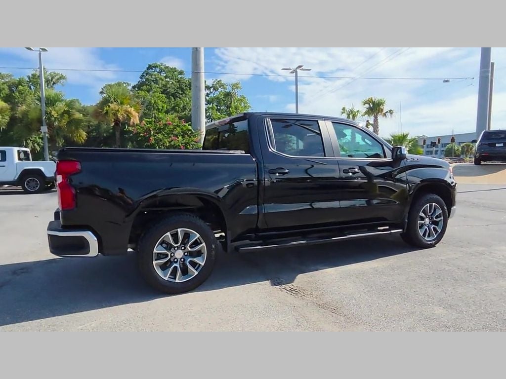 2026 Chevrolet Silverado 1500 4WD Crew Cab Standard Bed LT