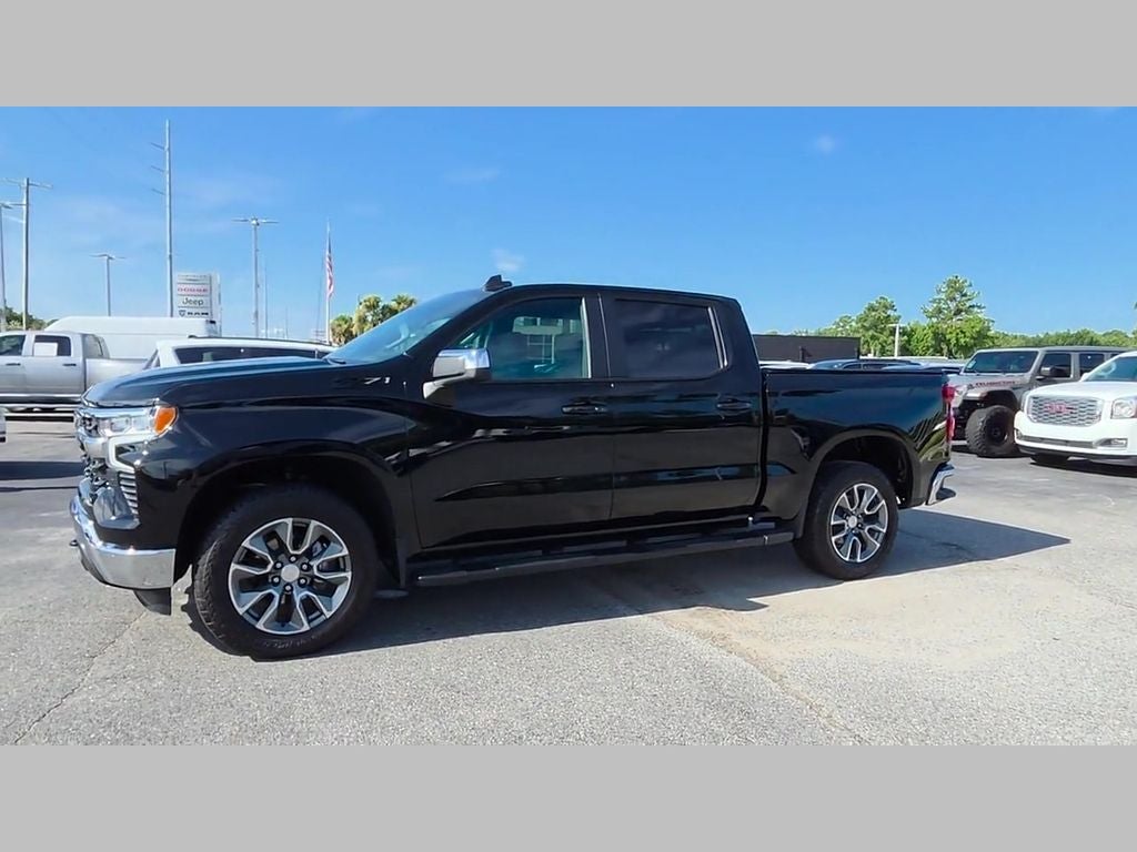 2026 Chevrolet Silverado 1500 4WD Crew Cab Standard Bed LT