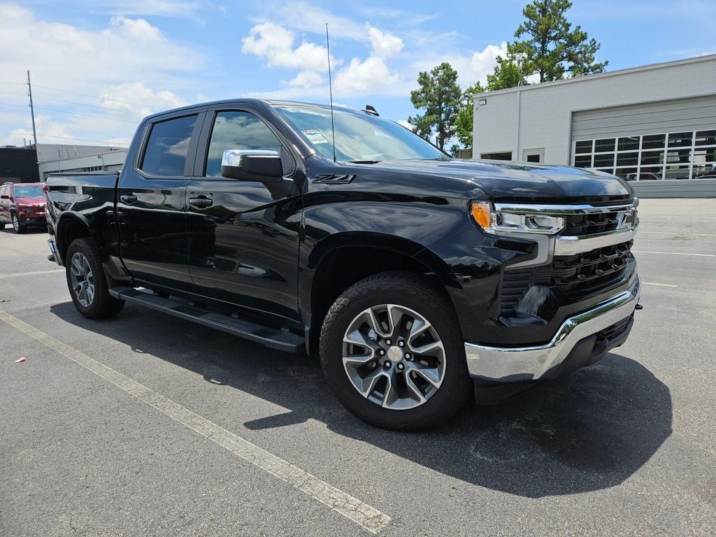 2026 Chevrolet Silverado 1500 4WD Crew Cab Standard Bed LT