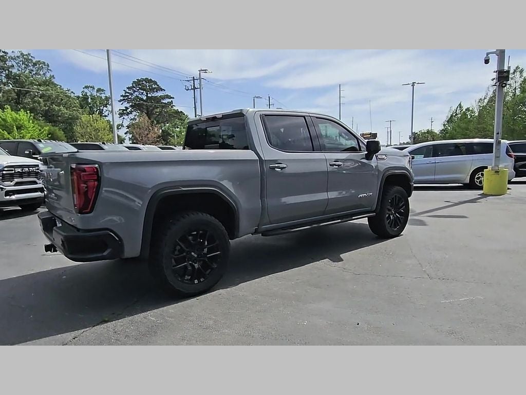 2024 GMC Sierra 1500 4WD Crew Cab Short Box AT4X