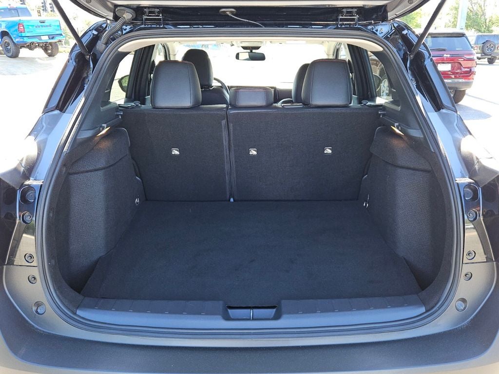 2025 Nissan Kicks SR Intelligent AWD