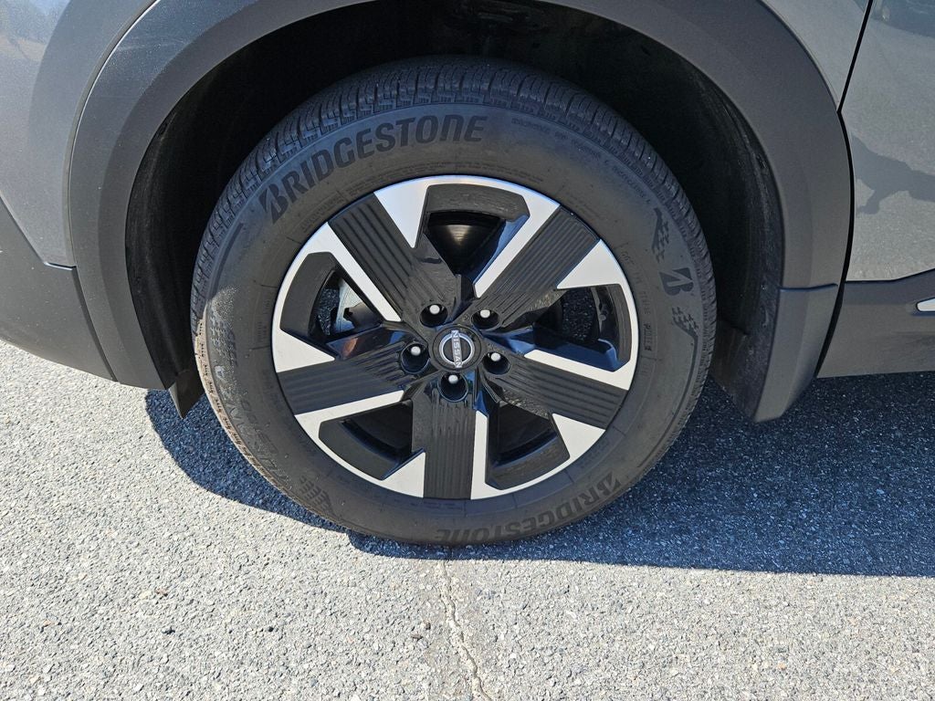 2025 Nissan Kicks SR Intelligent AWD