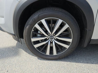2025 Nissan Pathfinder Platinum FWD