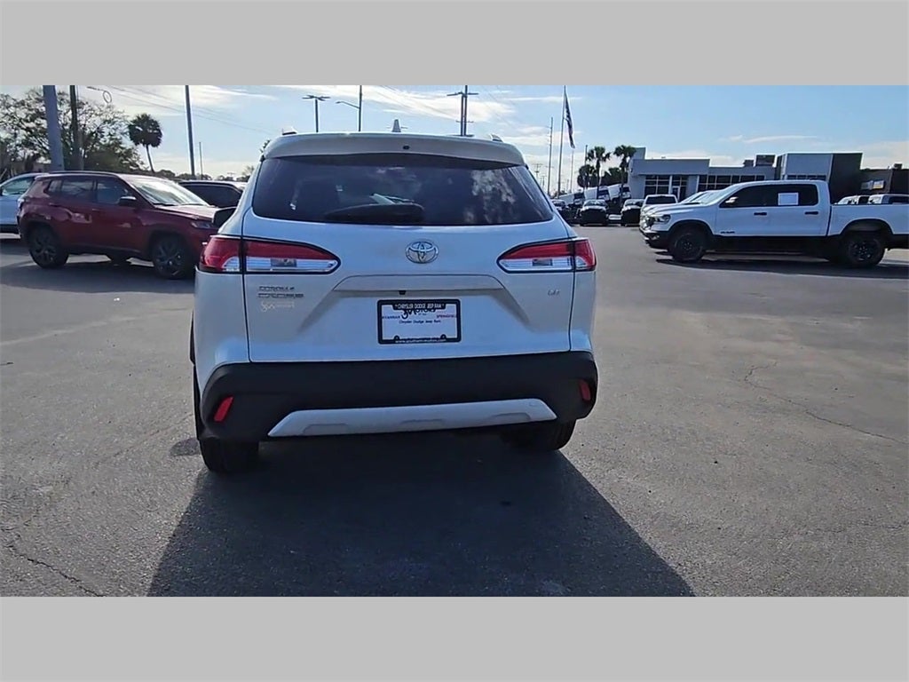 2024 Toyota Corolla Cross LE