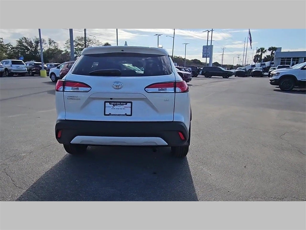 2024 Toyota Corolla Cross LE