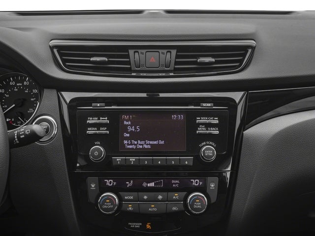 2017 Nissan Rogue Sport SV