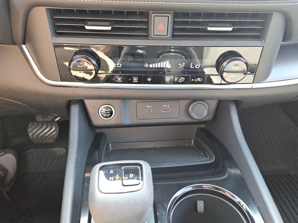 2023 Nissan Rogue SV FWD