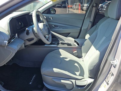 2025 Hyundai Elantra SEL Sport