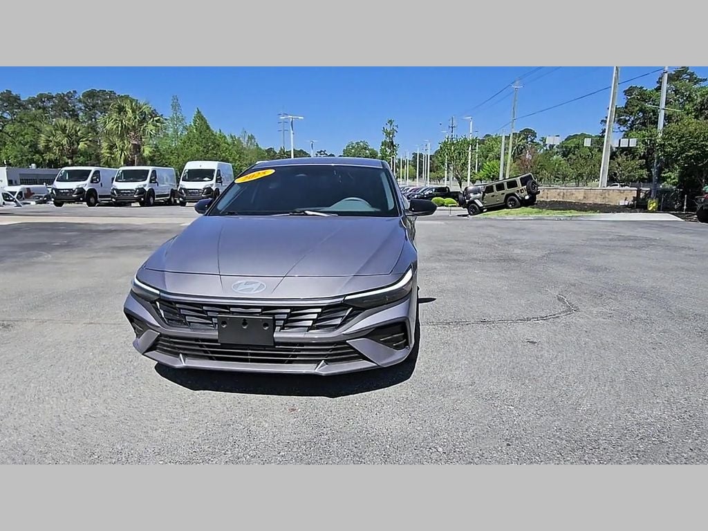 2025 Hyundai Elantra SEL Sport