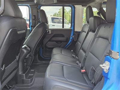 2025 Jeep Wrangler WRANGLER 4-DOOR SAHARA