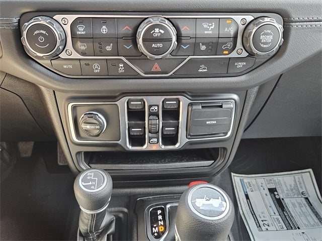 2025 Jeep Wrangler WRANGLER 4-DOOR SAHARA