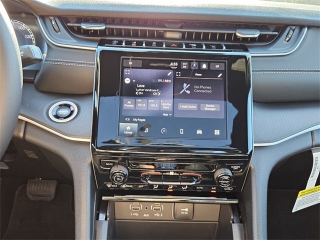 2025 Jeep Grand Cherokee GRAND CHEROKEE LAREDO X 4X2