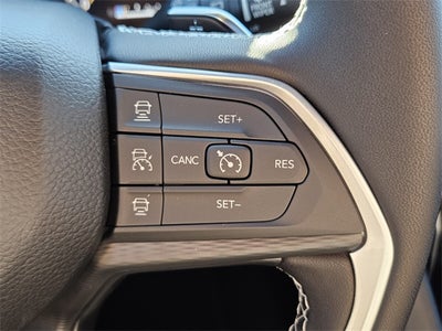 2025 Jeep Grand Cherokee GRAND CHEROKEE LAREDO X 4X2