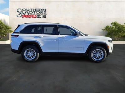 2025 Jeep Grand Cherokee GRAND CHEROKEE LAREDO X 4X2