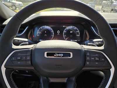 2025 Jeep Grand Cherokee GRAND CHEROKEE LAREDO X 4X2