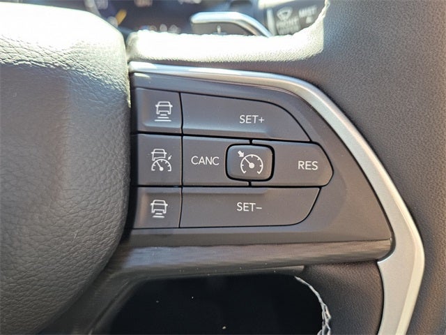 2025 Jeep Grand Cherokee GRAND CHEROKEE LAREDO X 4X2