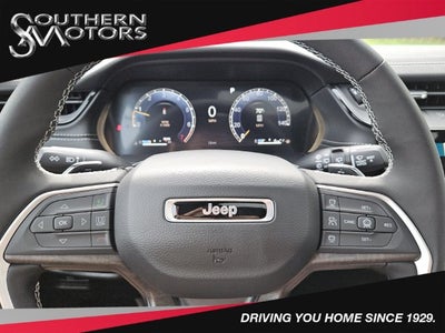 2027 Jeep Grand Cherokee GRAND CHEROKEE LAREDO ALTITUDE 4X2
