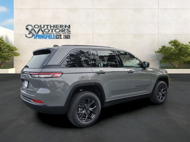 2027 Jeep Grand Cherokee GRAND CHEROKEE LAREDO ALTITUDE 4X2