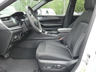 2026 Jeep Grand Cherokee GRAND CHEROKEE LAREDO X 4X4