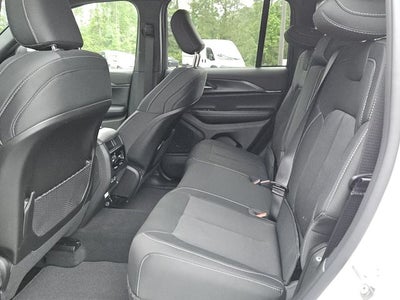 2026 Jeep Grand Cherokee GRAND CHEROKEE LAREDO X 4X4