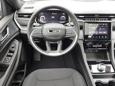 2026 Jeep Grand Cherokee GRAND CHEROKEE LAREDO X 4X4