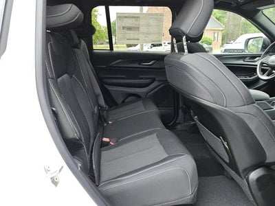 2026 Jeep Grand Cherokee GRAND CHEROKEE LAREDO X 4X4