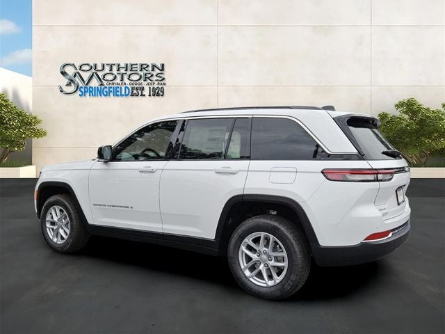 2026 Jeep Grand Cherokee GRAND CHEROKEE LAREDO X 4X4