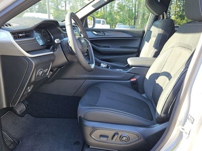 2026 Jeep Grand Cherokee GRAND CHEROKEE LAREDO X 4X4