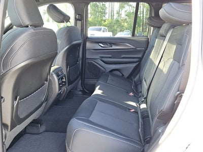 2026 Jeep Grand Cherokee GRAND CHEROKEE LAREDO X 4X4