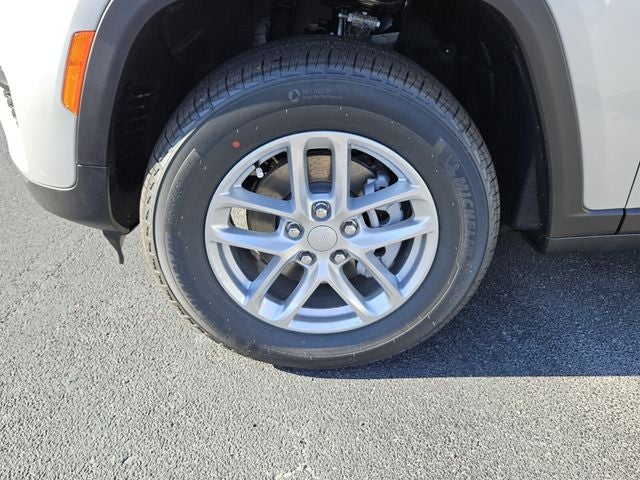 2026 Jeep Grand Cherokee GRAND CHEROKEE LAREDO X 4X4