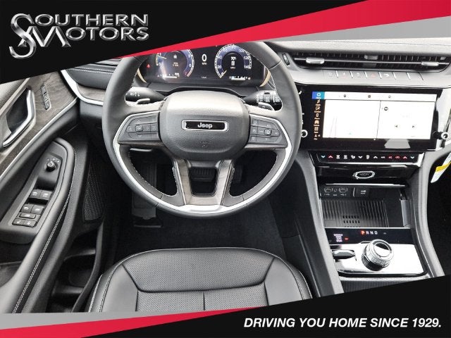 2027 Jeep Grand Cherokee GRAND CHEROKEE LIMITED 4X4