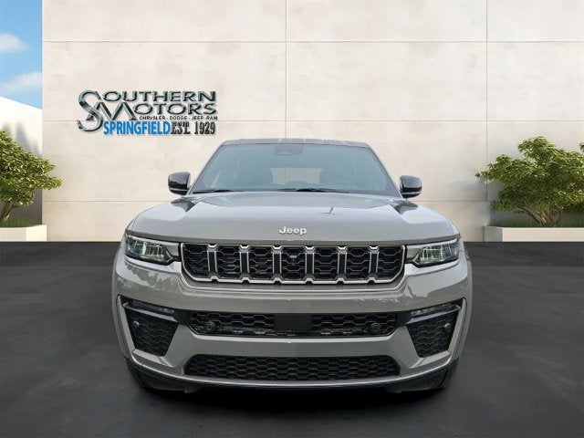 2027 Jeep Grand Cherokee GRAND CHEROKEE LIMITED 4X4