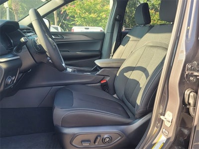 2025 Jeep Grand Cherokee GRAND CHEROKEE L LAREDO 4X2