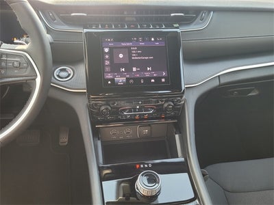 2025 Jeep Grand Cherokee GRAND CHEROKEE L LAREDO 4X2