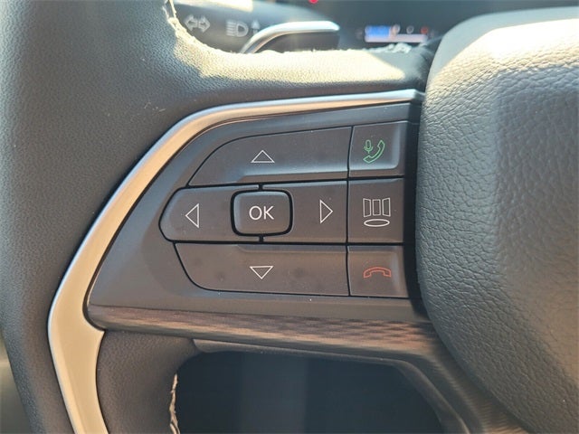 2025 Jeep Grand Cherokee GRAND CHEROKEE L LAREDO 4X2