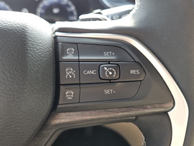 2025 Jeep Grand Cherokee L Limited 4x2