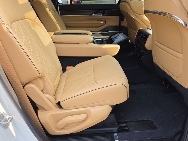 2026 Jeep Grand Wagoneer L GRAND WAGONEER L SUMMIT RESERVE 4X4
