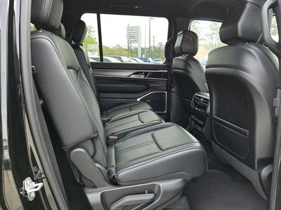 2025 Jeep Wagoneer 4x4