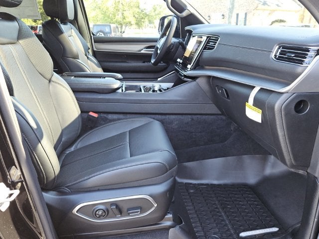 2027 Jeep Grand Wagoneer GRAND WAGONEER UPLAND 4X4