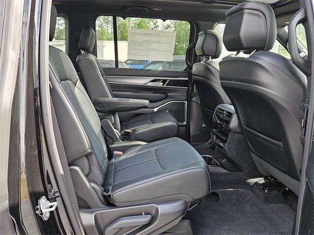 2025 Jeep Wagoneer WAGONEER CARBIDE 4X4