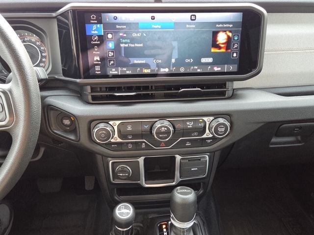 2024 Jeep Gladiator Sport
