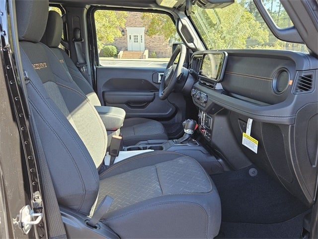 2025 Jeep Gladiator GLADIATOR MOJAVE 4X4