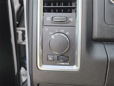 2024 RAM 1500 Classic SLT Quad Cab 4x2 6'4' Box