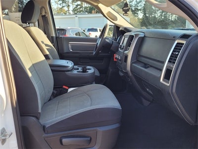 2024 RAM 1500 Classic SLT Quad Cab 4x2 6'4' Box