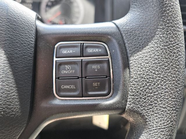 2024 RAM 1500 Classic Tradesman Crew Cab 4x4 5'7' Box
