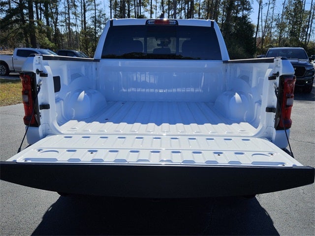 2026 RAM Ram 1500 RAM 1500 EXPRESS CREW CAB 4X2 5'7' BOX