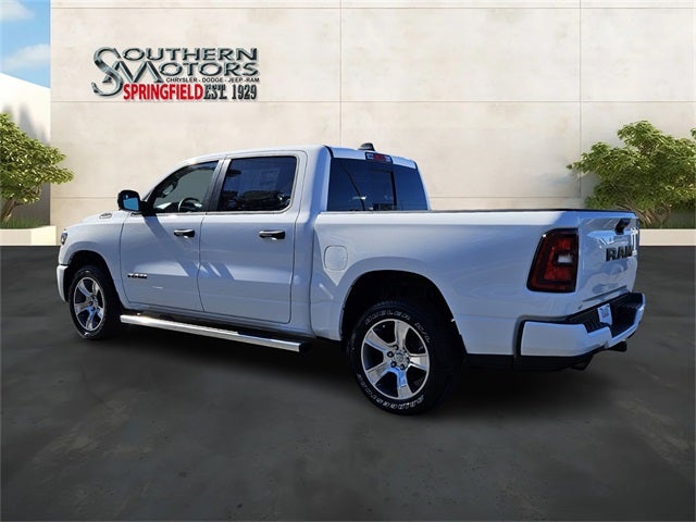 2026 RAM Ram 1500 RAM 1500 EXPRESS CREW CAB 4X2 5'7' BOX