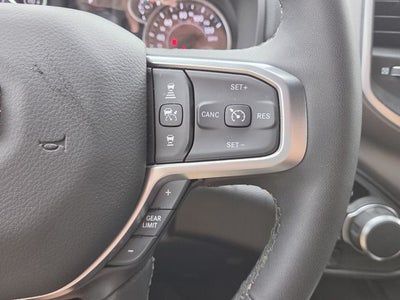 2025 RAM 1500 Big Horn Crew Cab 4x4 5'7' Box