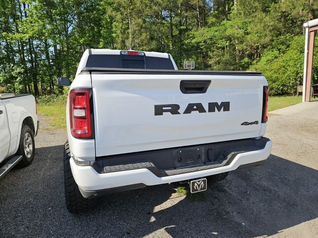 2025 RAM 1500 Tradesman Crew Cab 4x4 5'7' Box