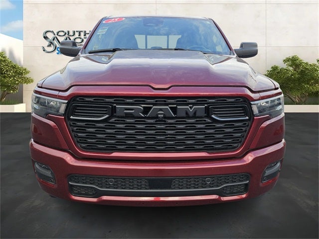 2025 RAM 1500 Tradesman Crew Cab 4x4 5'7' Box